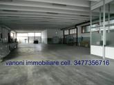 Almenno San Bartolomeo affittiamo capannone destinazione artigianale/industriale di mq. 800,00 circa, altezza interna mt 4,70, pensilinee esterne di mq. circa 150,00, area esterna ad uso esclusivo parcheggio mq 250. in Affitto