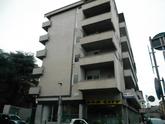 AFFARE!! - Bergamo Via Angelo May, TRILOCALE posto al 4° piano di un condominio di 6 piani con ascensore, di circa mq. 85,00 commerciali in Vendita